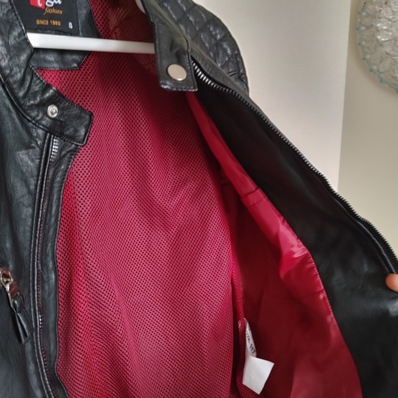 Leather jacket - Picture 3 of 4